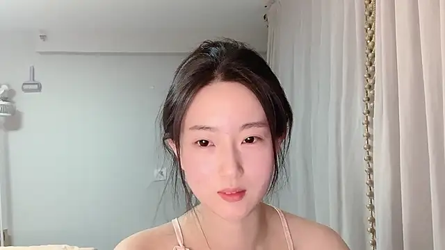 1X-yiyi 网络视讯表演