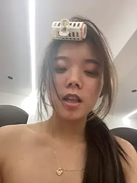 Puting_q's Webcam Show