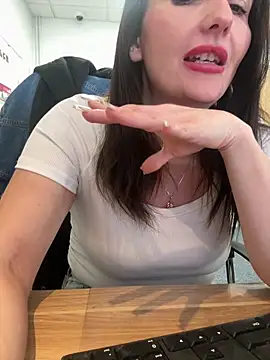 Siren__xxx Adlı Modelin Web Kamerası Şovu