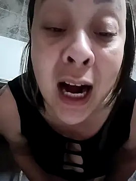 צ'אט XXX בשידור חי של lualviz