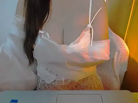 Enmy_24 Show Webcam