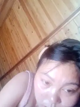 Živá chatovací místnost Tina-i