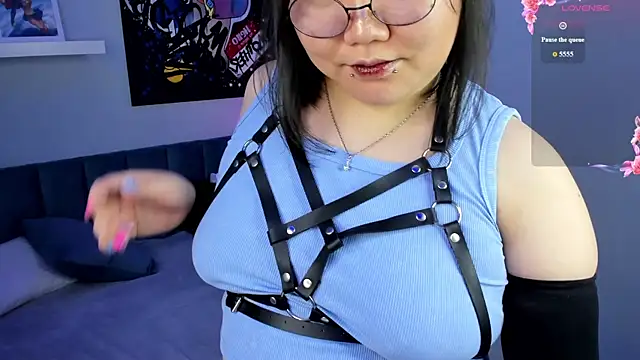 Chat +18 de Tokyodreamss ao vivo
