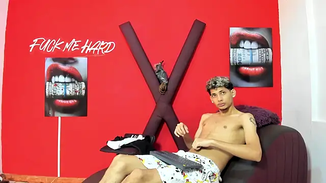 IMPERIAL_HOT Pertunjukan Webcam