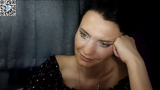 HotMamaQueen234 现场XXX聊天