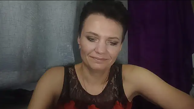 HotMamaQueen234 现场XXX聊天