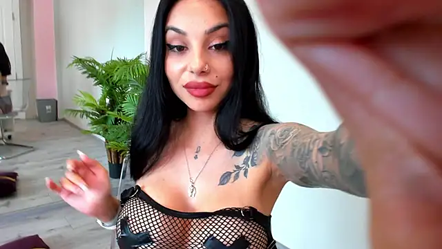 MissSiennaa's Live XXX Chat