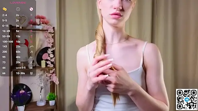 IselaObanner Adlı Modelin Canlı XXX Sohbeti