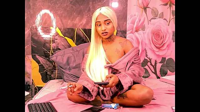 indian_barbie Adlı Modelin Canlı XXX Sohbeti