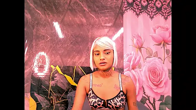 แชท XXX สดของ indian_barbie