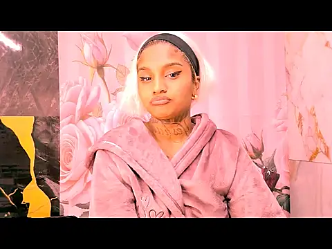 צ'אט XXX בשידור חי של indian_barbie