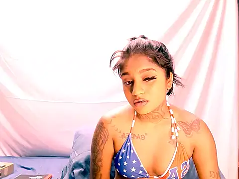 แชท XXX สดของ indian_barbie