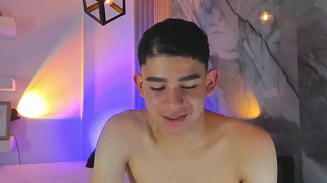 CharleyNova Pertunjukan Webcam