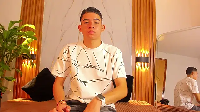 عرض كام CharleyNova