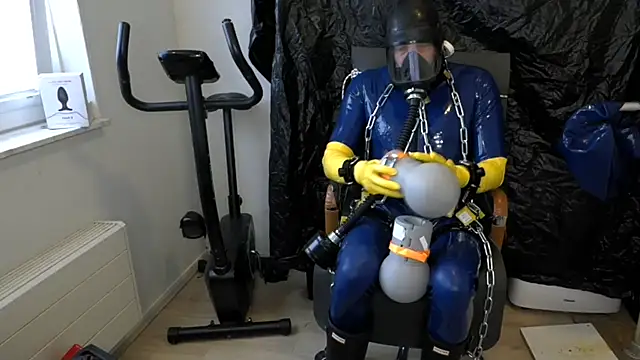 latexslaveboy Webcam Show