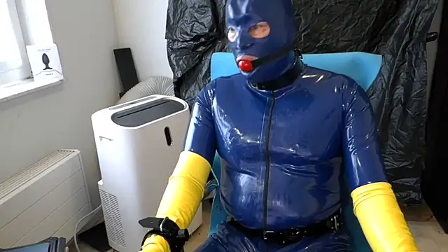 latexslaveboy 웹캠 쇼