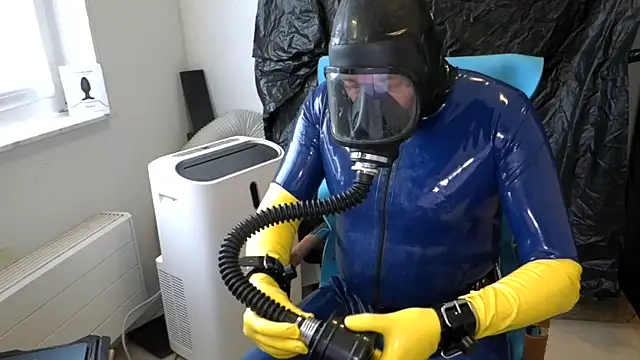latexslaveboy Webcam Show