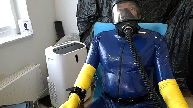 latexslaveboy Webcamshow
