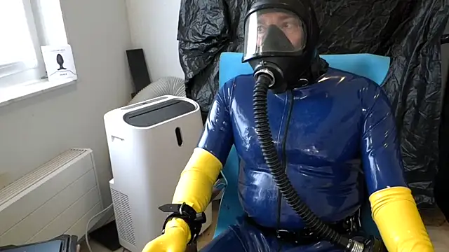 latexslaveboy Webcam Show
