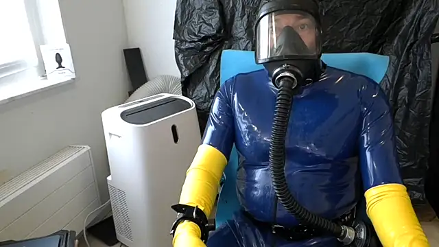 latexslaveboy Webcam Show