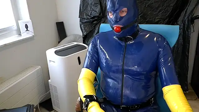 latexslaveboy 网络视讯表演