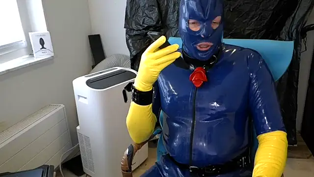 latexslaveboy webkamerás műsora
