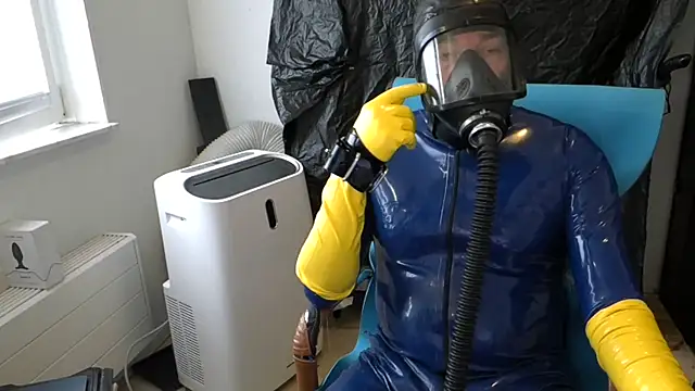 latexslaveboy Webcamshow