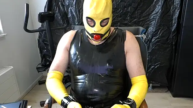 latexslaveboy Webcam Show