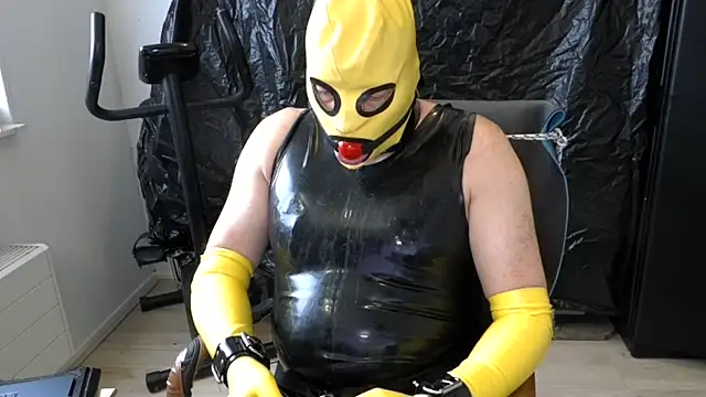 latexslaveboy's Webcam Show