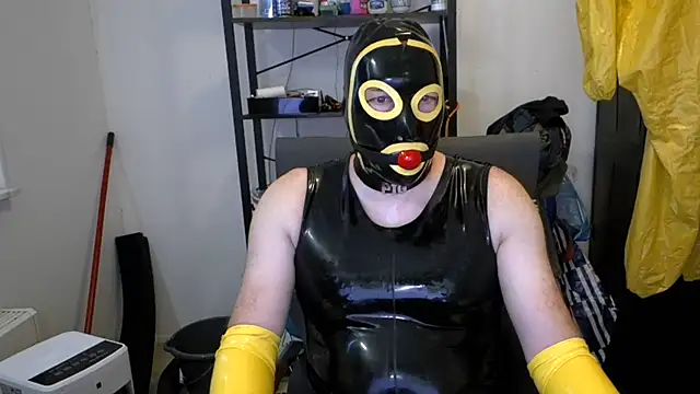 latexslaveboy Webcamshow