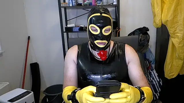 latexslaveboy: вебкам-шоу