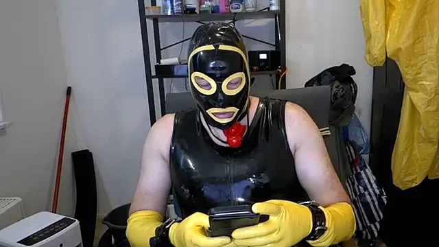 latexslaveboy Adlı Modelin Web Kamerası Şovu