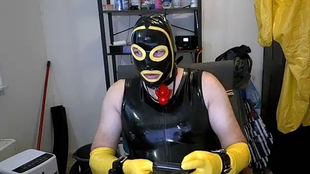 latexslaveboy Webcam show