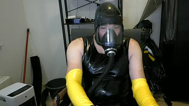 Вебкам-шоу latexslaveboy