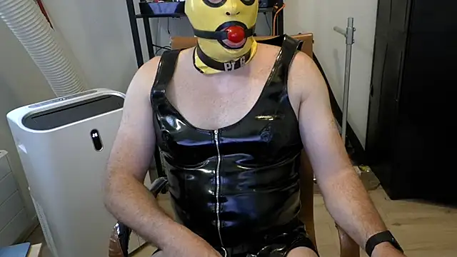 Webkamerová show latexslaveboy