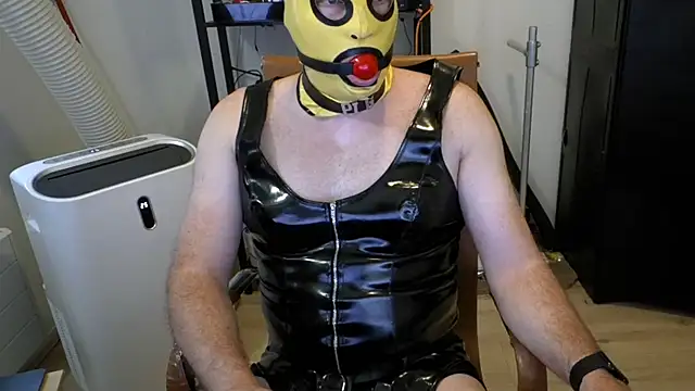 latexslaveboy – Kamerová šou
