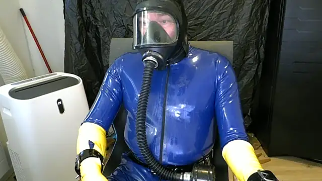 latexslaveboy Webcamshow