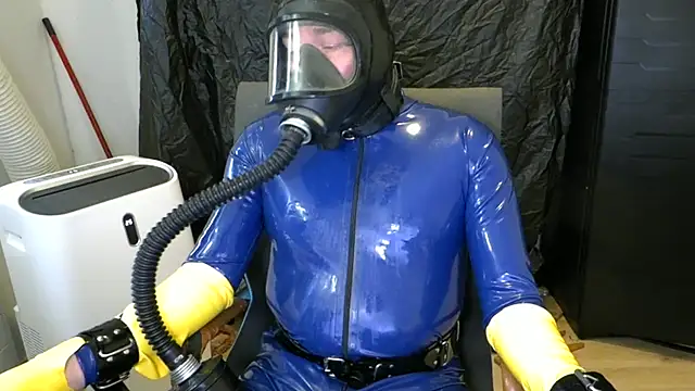 latexslaveboy Webcamshow