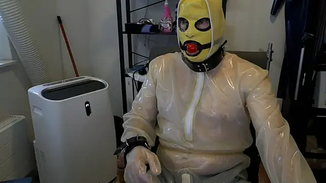 latexslaveboy Webcamshow