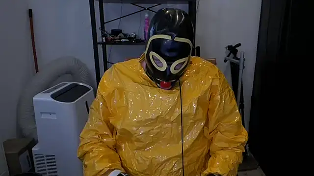 latexslaveboy Webcamshow