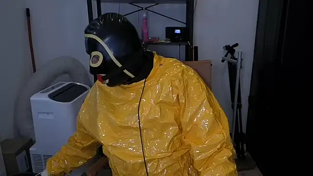 latexslaveboy Webcamshow