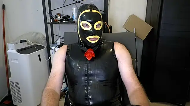 latexslaveboy Webcam Show