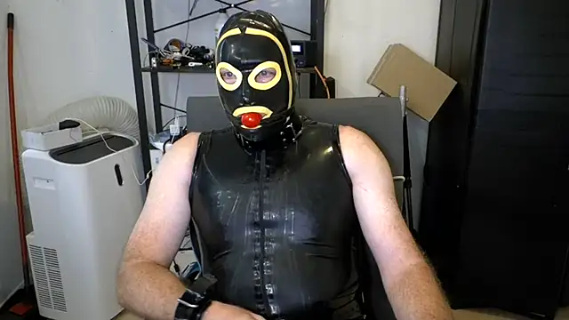latexslaveboy 网络视讯表演