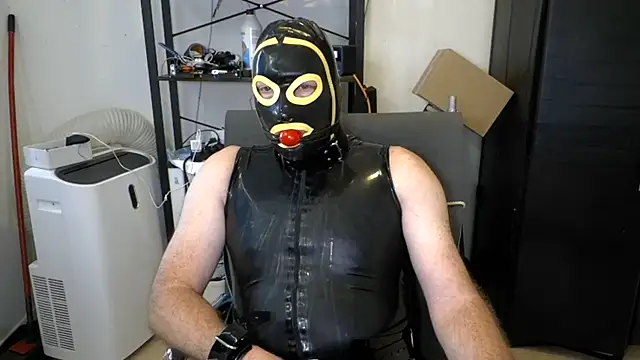 latexslaveboy webkamerás műsora