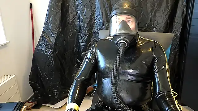 Вебкам-шоу latexslaveboy