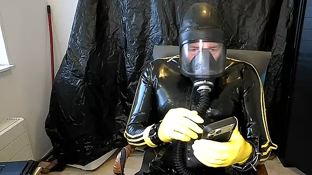 latexslaveboy's Webcam Show