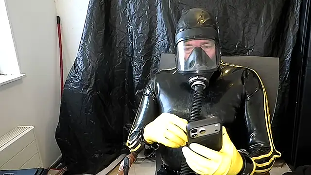 latexslaveboy Webcamshow