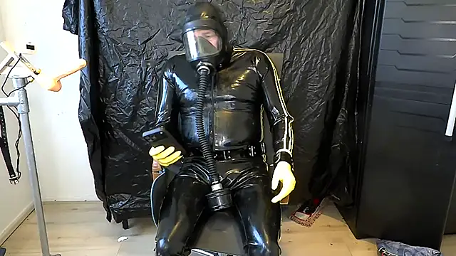 latexslaveboy: вебкам-шоу