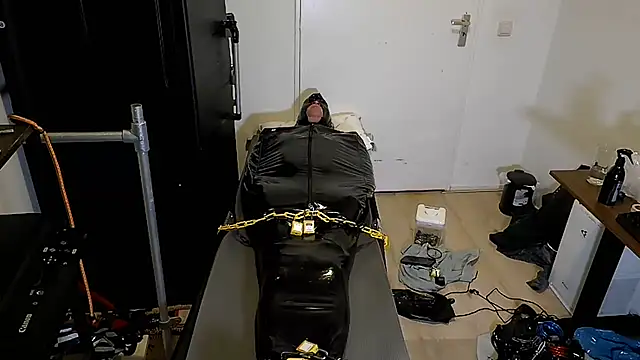 عرض كام latexslaveboy