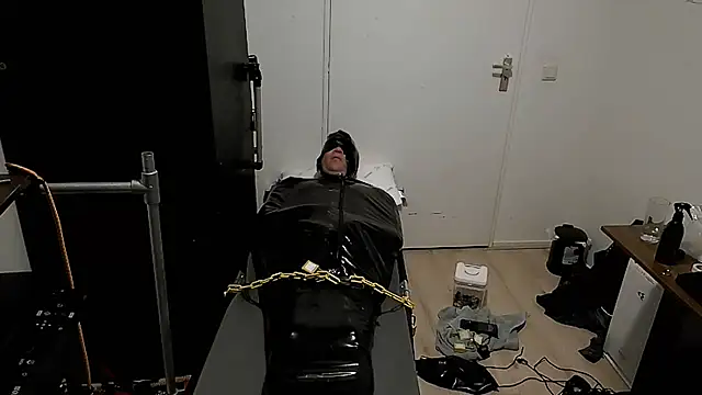 latexslaveboy Webcam Show
